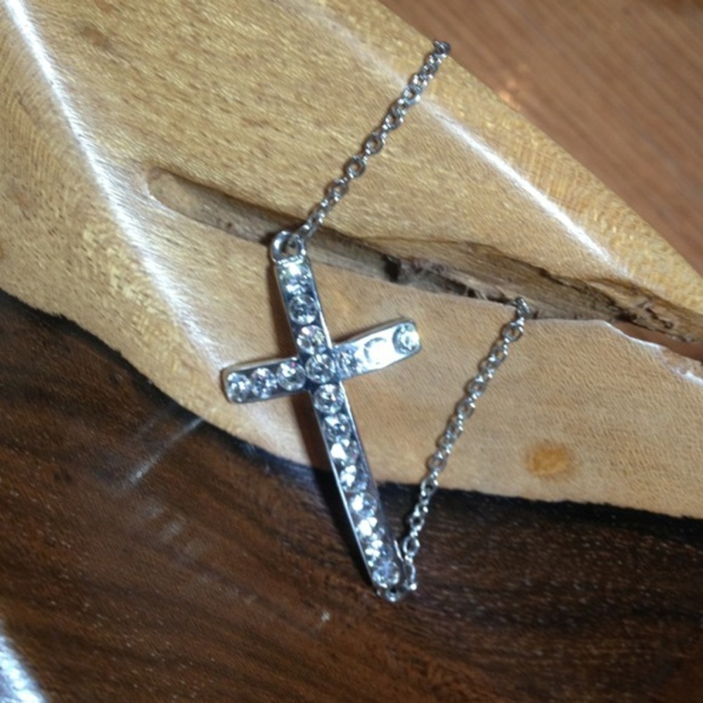 Crystal cross bracelet